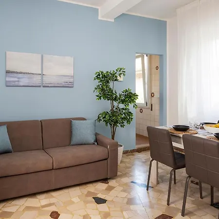 Miramare Apartman *
